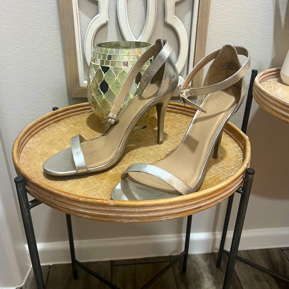 Xhiliration shoe, sz 10